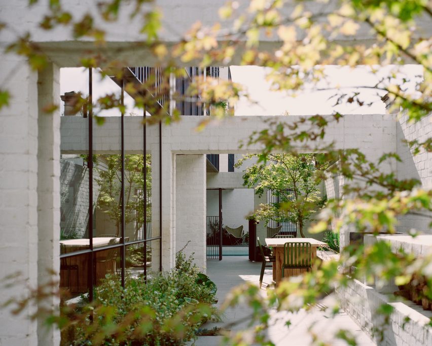 Exterior of 8 Yard House by Studio Bright