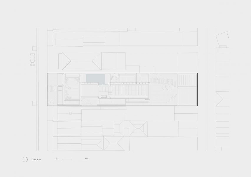 Site plan of 8 Yard House by Studio Bright
