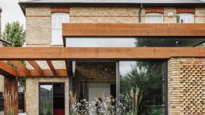 Dezeen Debate features Selencky Parsons’ “sleek” and “handsome” Victorian extension in London