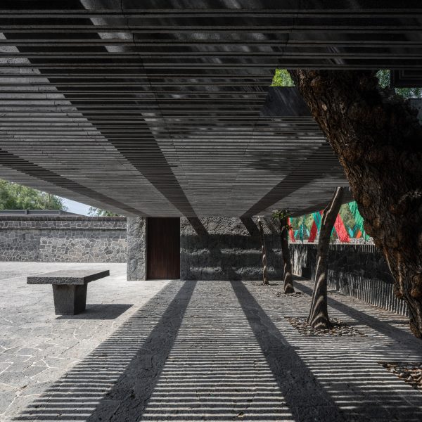 Space under the buildings of anahuacalli extension