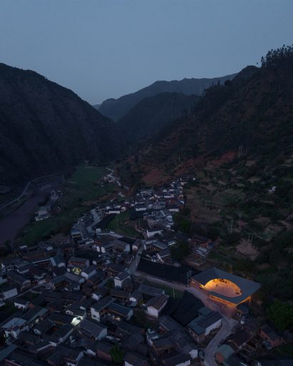 Aerial image of the Yong'an Community Hub and surrounding setting