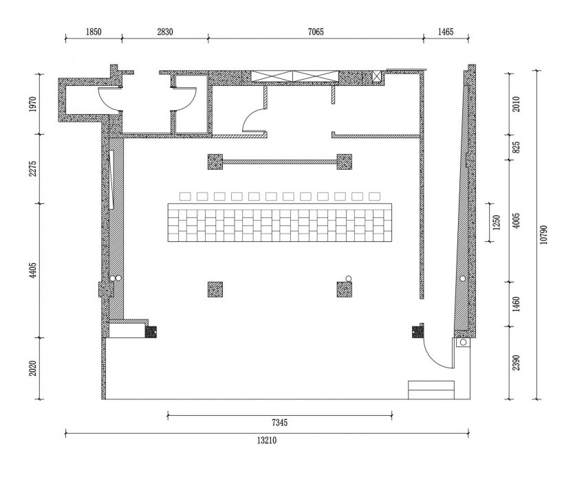 Plan of the coffee shop in Shenyang with 300 beer cases make up the furniture