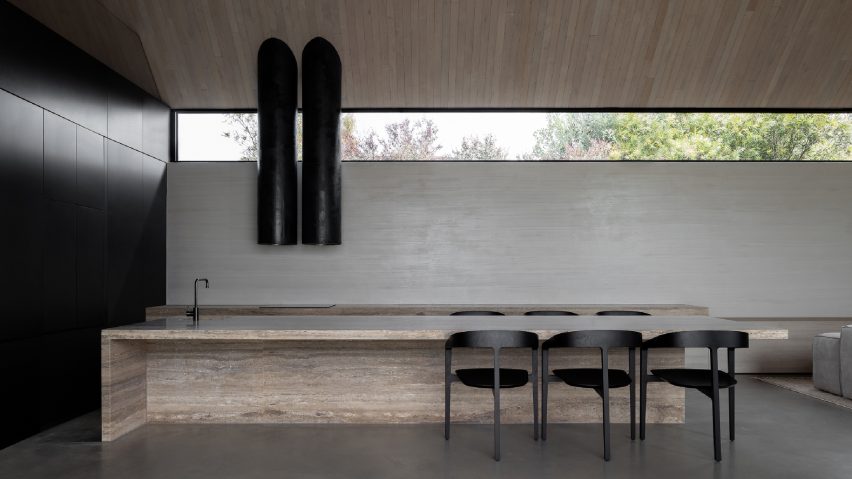 Barwon Heads House by Adam Kane Architects