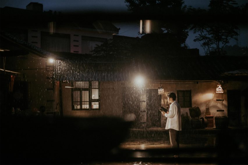 Visualisation showing figures in Chinese village setting