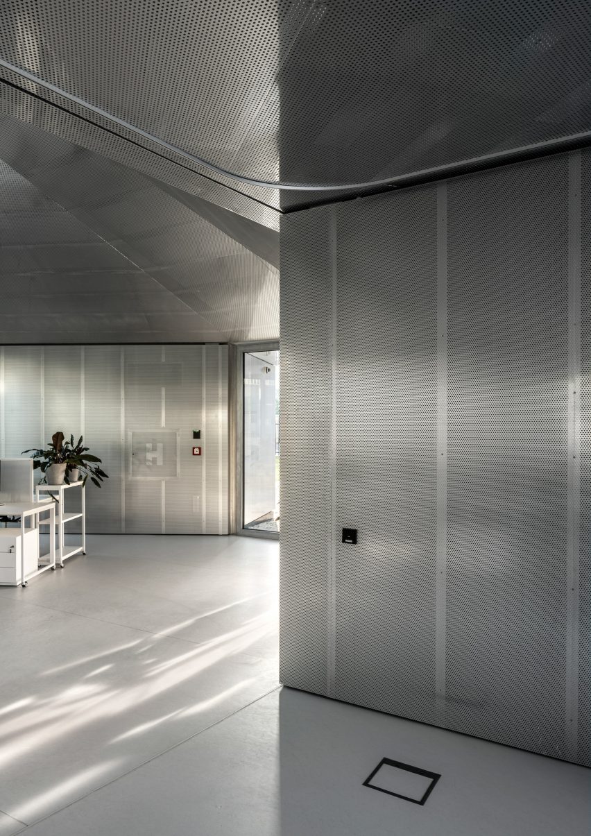Interior of Modular Research Centre by Chybik + Kristof