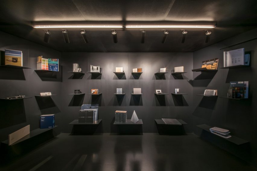 Interior of Modular Research Centre by Chybik + Kristof