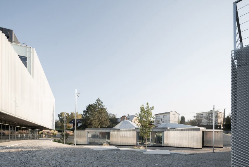 Exterior of Modular Research Centre by Chybik + Kristof