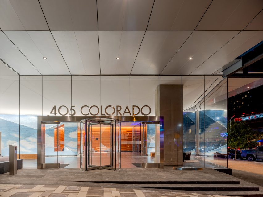 405 Colorado glass topped skyscraper Austin