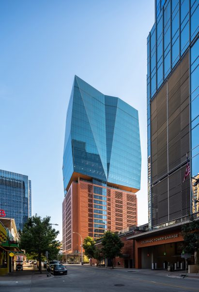 405 Colorado glass topped skyscraper Austin