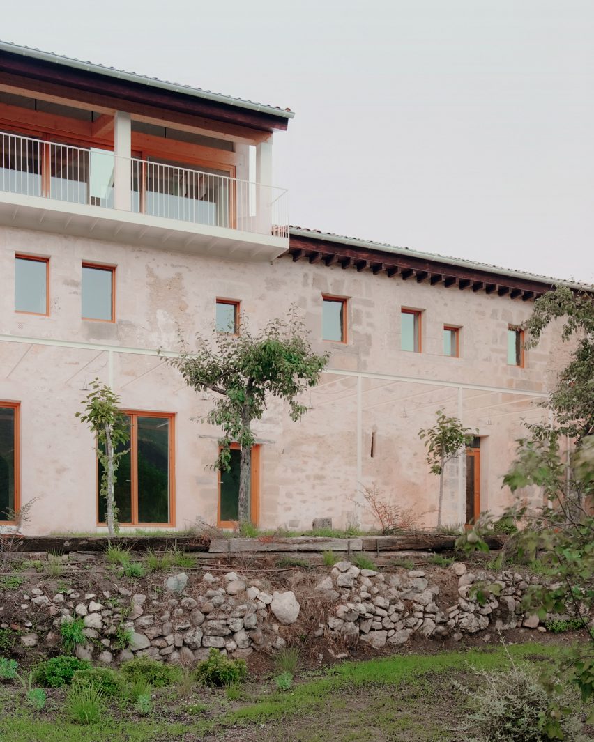 Stone ruins turned into Spanish holiday home by Atienza Maure Arquitectos