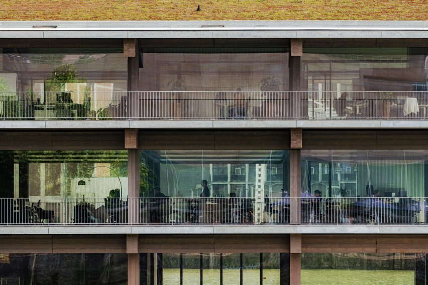 Floating Office Rotterdam by Powerhouse Company