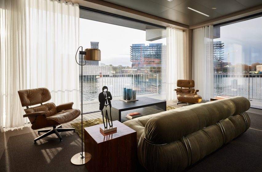 Floating Office Rotterdam by Powerhouse Company