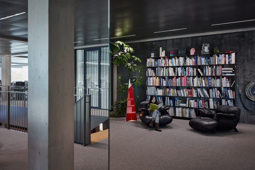 Office interior in Floating Office Rotterdam by Powerhouse Company
