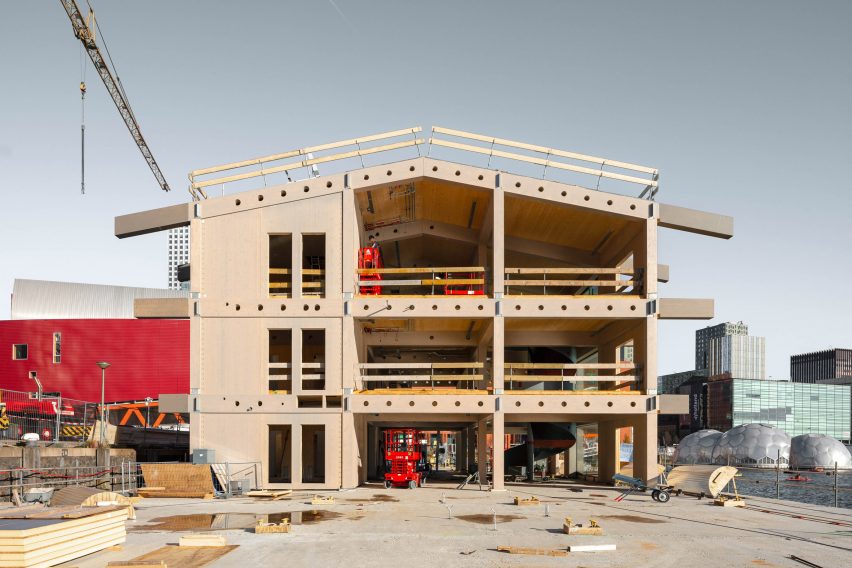 Floating Office Rotterdam under construction