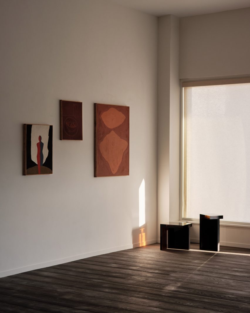 Corner view with window