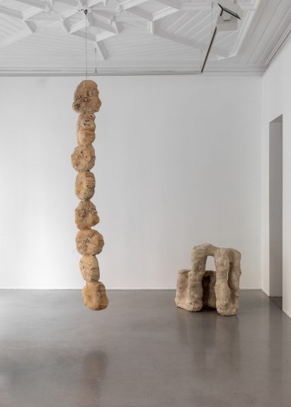 Anna Maria Øfstedal Eng and Marthine Spinnangr in Håndverk at Galleri Format Oslo