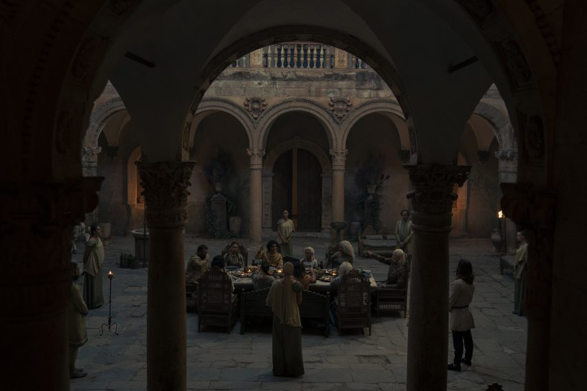 A courtyard in House of the Dragon