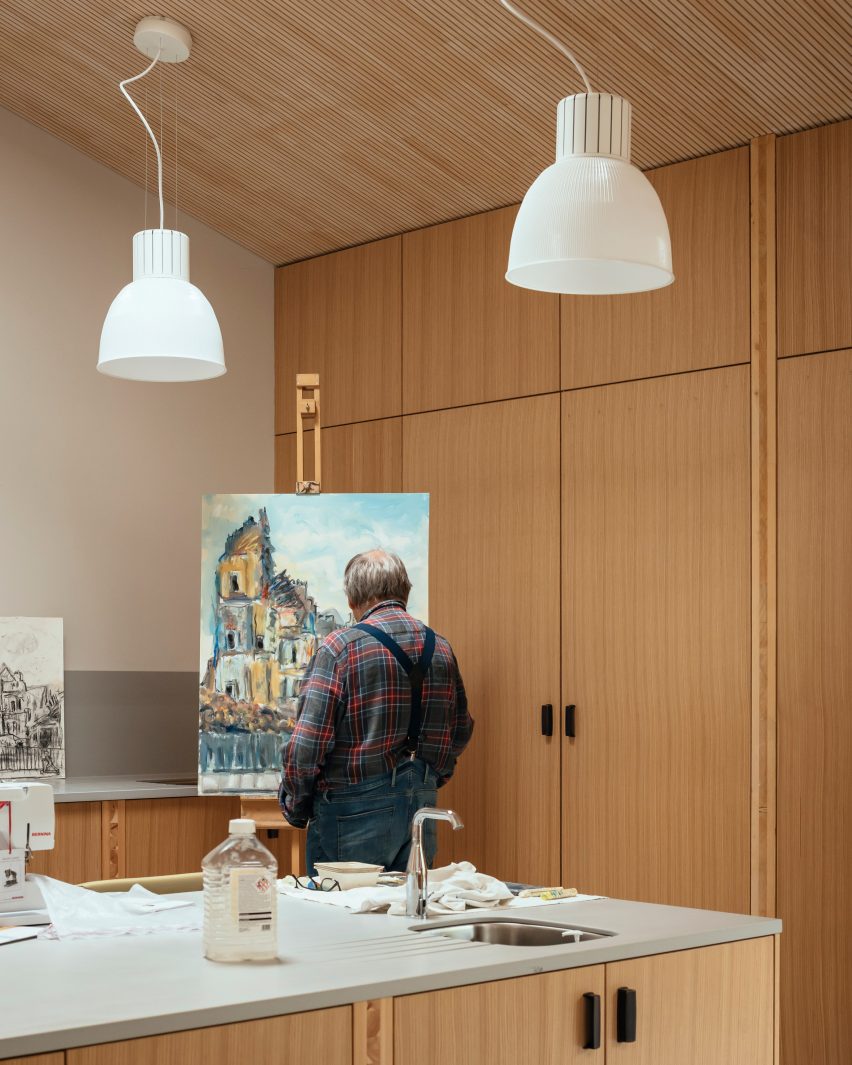 Art classes at John Morden Centre by Mae Architects