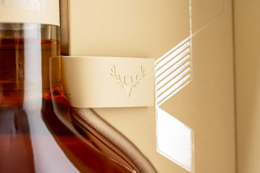 Kengo Kuma's The Dalmore whisky sculpture