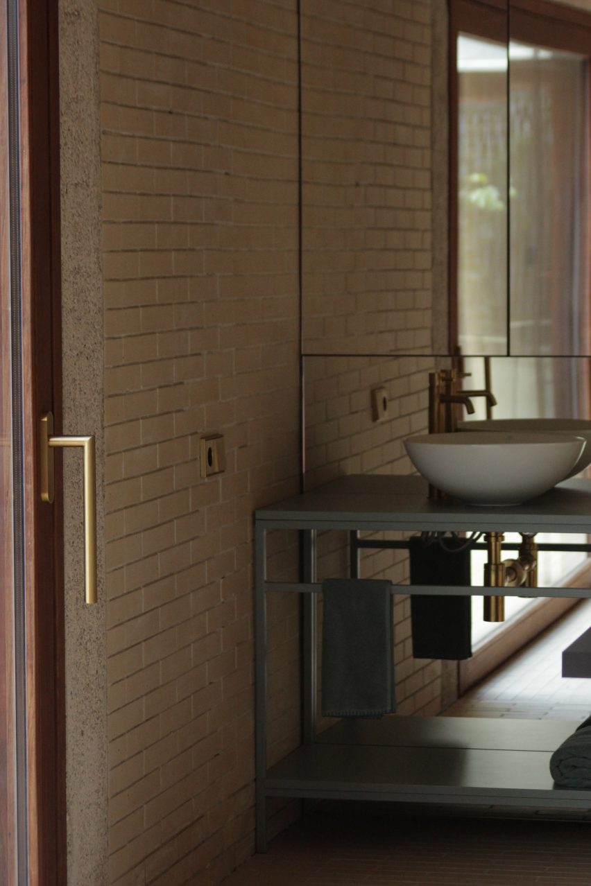 Interior view of LR House by Lecumberri & Cidoncha and Ińigo Beguiristain