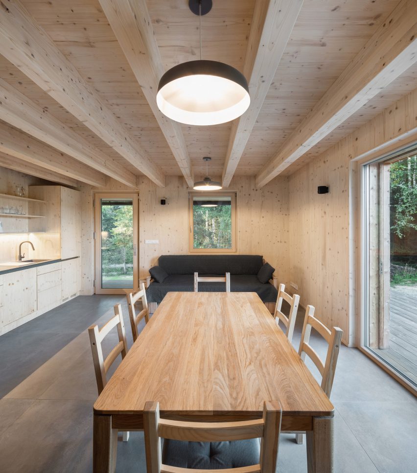 Les Archinautes and 3AE create timber cabin overlooking lake in Czech Republic