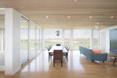 An open plan dining and living room