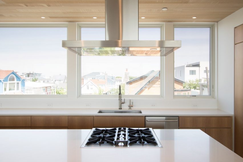 A kitchen inside Lido Beach House 2