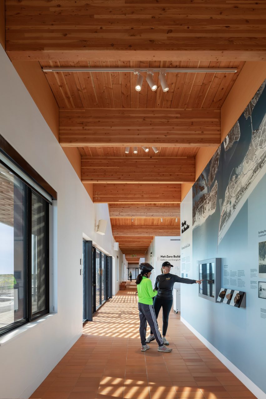 Narchitect Beach Center