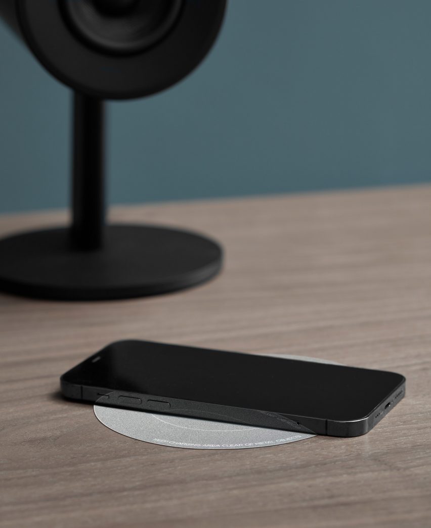 A black mobile phone on Neatcharge
