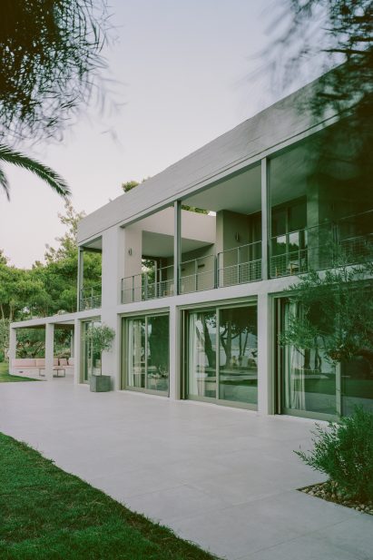 Exterior image of the rear of Grid House