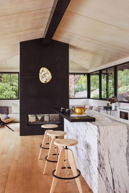 Cold-rolled steel fireplace