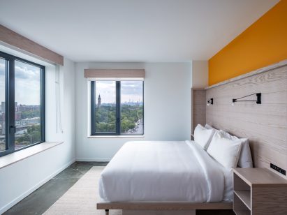 Guest room