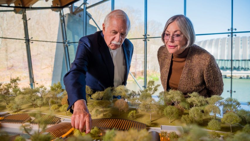 Moshe Safdie Portrait