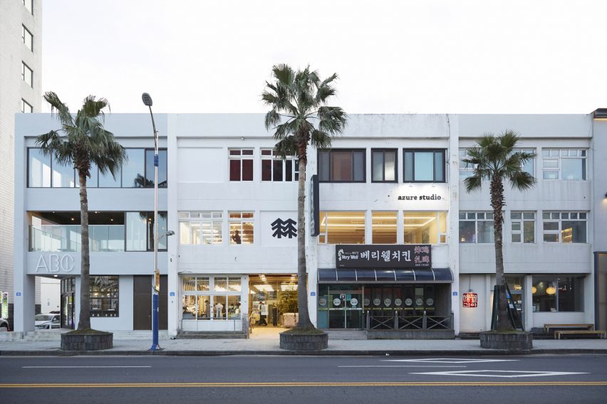 Schemata Architects creates a sports store with fixtures made from discarded marine debris