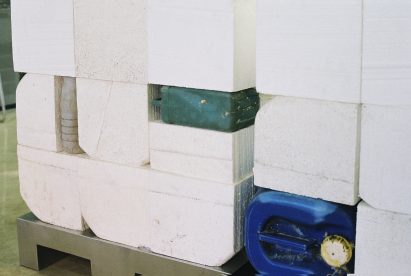 Detail image of the display units at Kolon Sport store