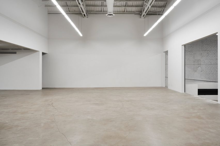 Empty room with high ceiling