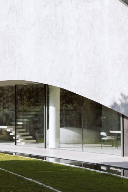 exterior image of the facade at Villa KD45