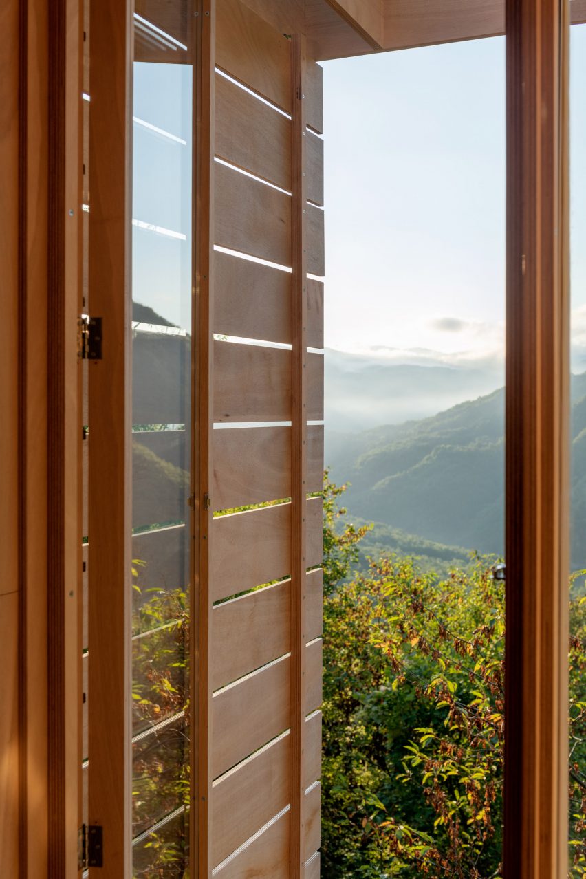 Interior of The Hermitage cabin by Llabb