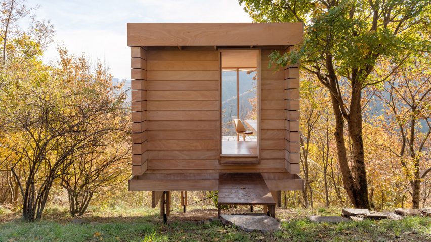 Wooden cabin by Llabb near Genoa