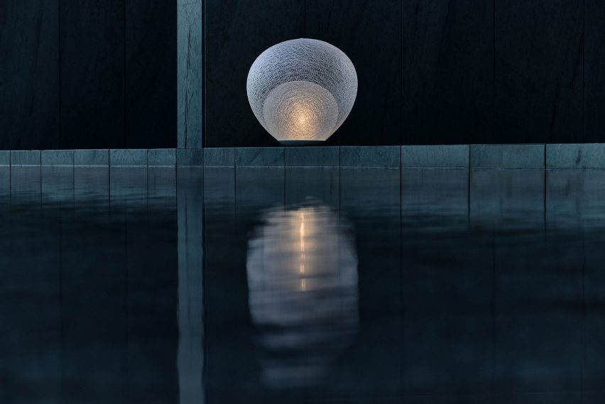 Mayuhana floor lamp