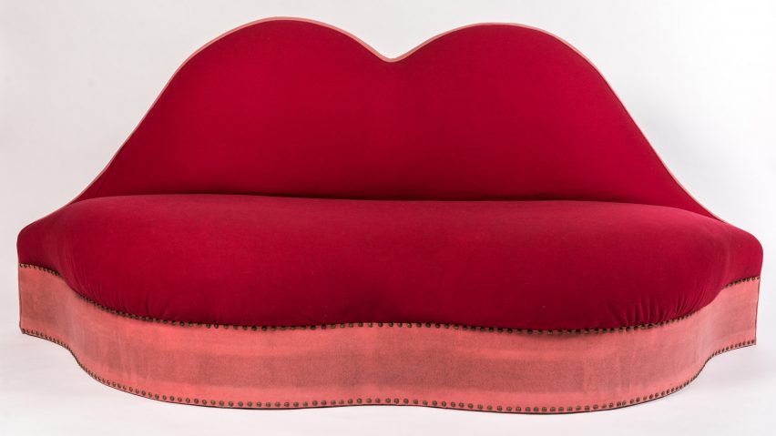 Photo of a lip-shaped sofa