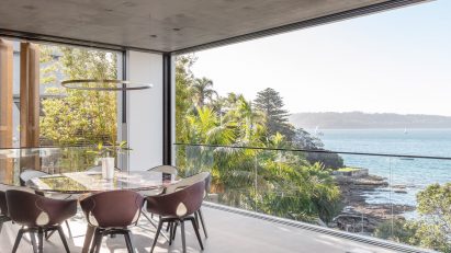 Vitrocsa’s Turnable Corner system enables views free of window frames