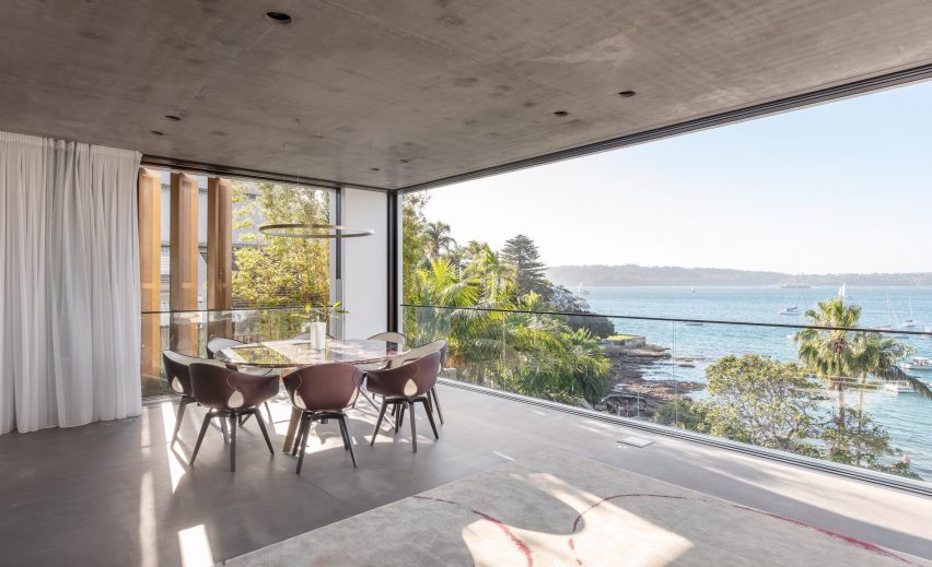 The Crescent House by Matthew Woodward Architecture in Sydney Australia