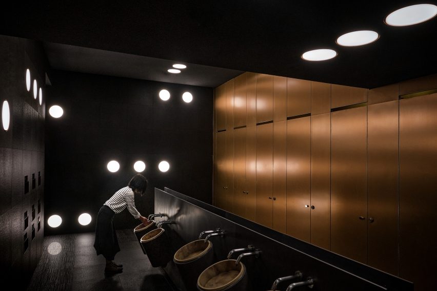 Toilet at Wan Fat Jinyi cinema