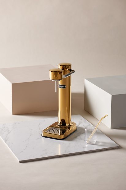 Gold-coloured soda maker