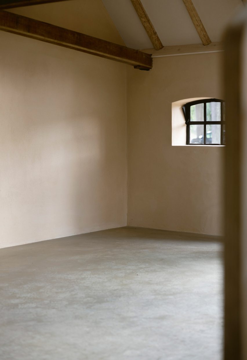 Barn at the Ahof by Julia van Beuningen