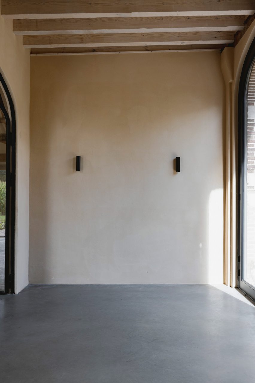 Barn at the Ahof by Julia van Beuningen