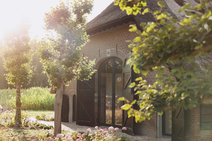 Barn at the Ahof by Julia van Beuningen