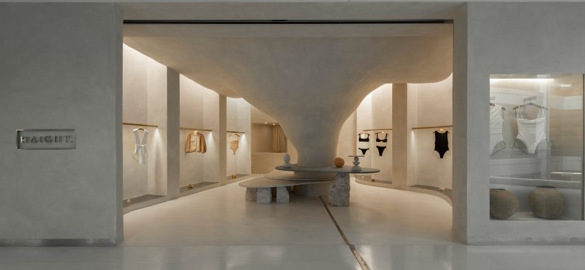Haight clothing store by AIA Estúdio