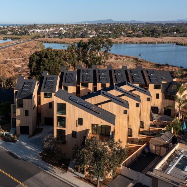 Laguna Row